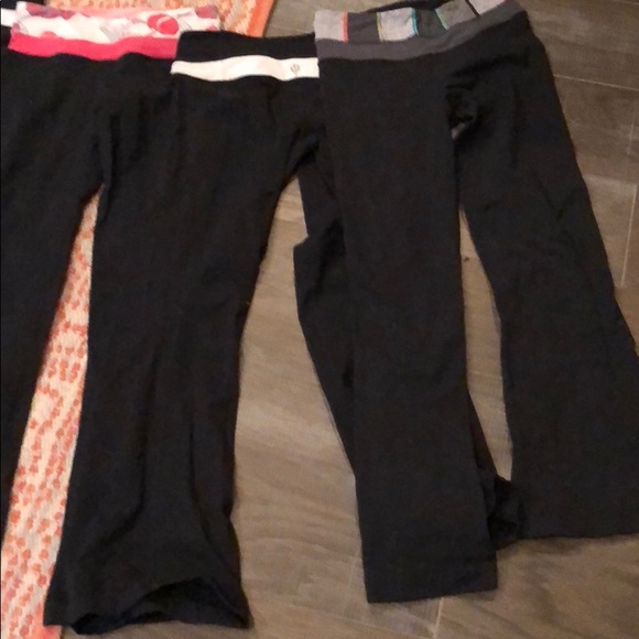 5 pairs of Lululemon groove pants! - Picture 3 of 3
